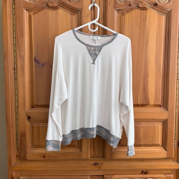 She + Sky Tops - She + Sky Camo Accent Top
